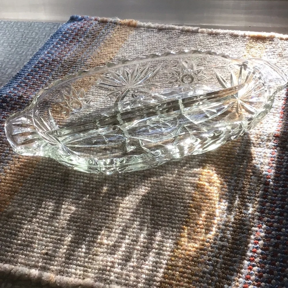 Vintage Star Pattern Heavy Divided Dish w/ Handles